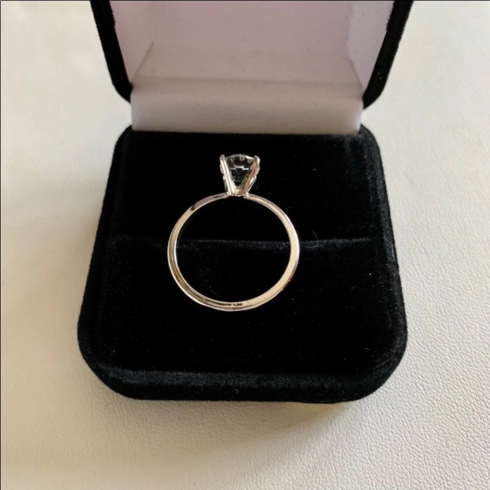 UNCAS SILVER ENGAGEMENT STYLE RING - Picture 3 of 8